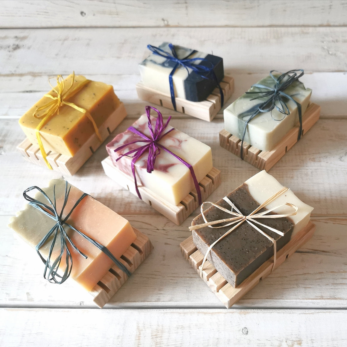 Raluca Skincare - soap set with wooden deck